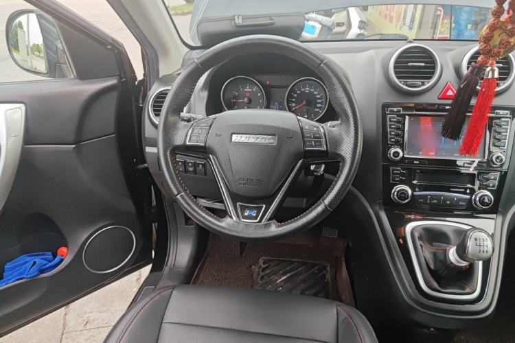 Used Haval H6 2015 Upgraded Model 1.5T Manual Two-Wheel Drive Elite Version Steering Wheel