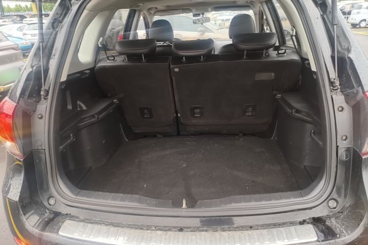 Used Haval H6 2015 Upgraded Model 1.5T Manual Two-Wheel Drive Elite Version Trunk