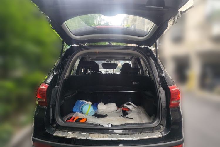 Used Haval H6 2015 Sport Edition 1.5T Manual Two-Wheel Drive Elite Model Trunk