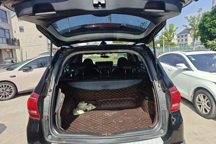 Used Haval H6 2015 Sport Edition 1.5T Automatic Two-Wheel Drive Luxury Model Trunk