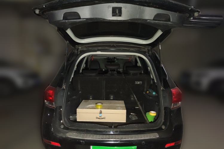 Used Haval H6 2015 Upgraded Model 1.5T Manual Two-Wheel Drive Elite Version Trunk