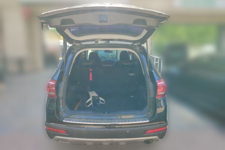Used Haval H6 2015 Sport Edition 1.5T Automatic Two-Wheel Drive Luxury Model Trunk