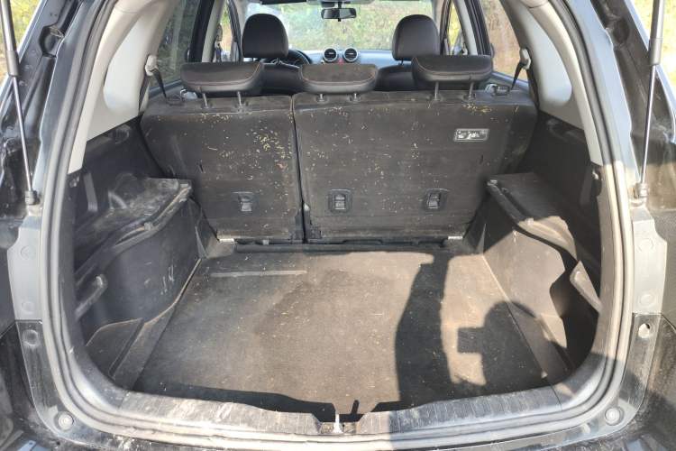 Used Haval H6 2015 Upgraded Model 1.5T Manual 4x4 Elite Version Trunk