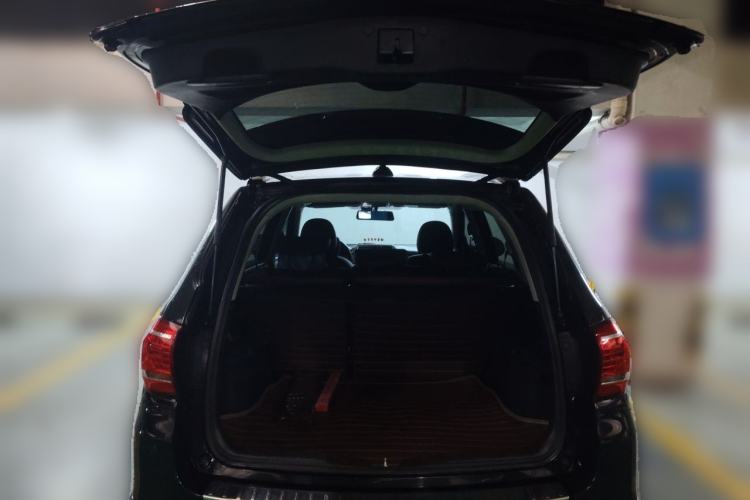Used Haval H6 2015 Sport Edition 1.5T Automatic Two-Wheel Drive Luxury Model Trunk
