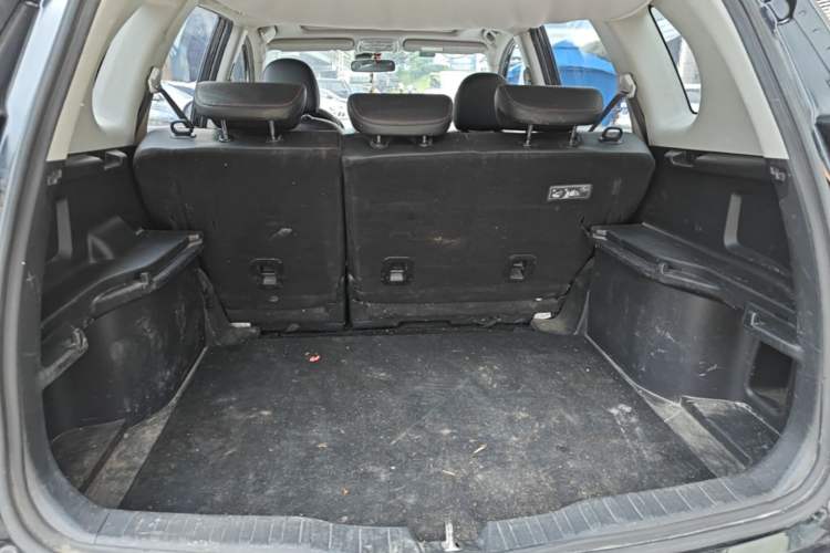 Used Haval H6 2015 Upgraded Model 1.5T Manual Two-Wheel Drive Elite Version Trunk