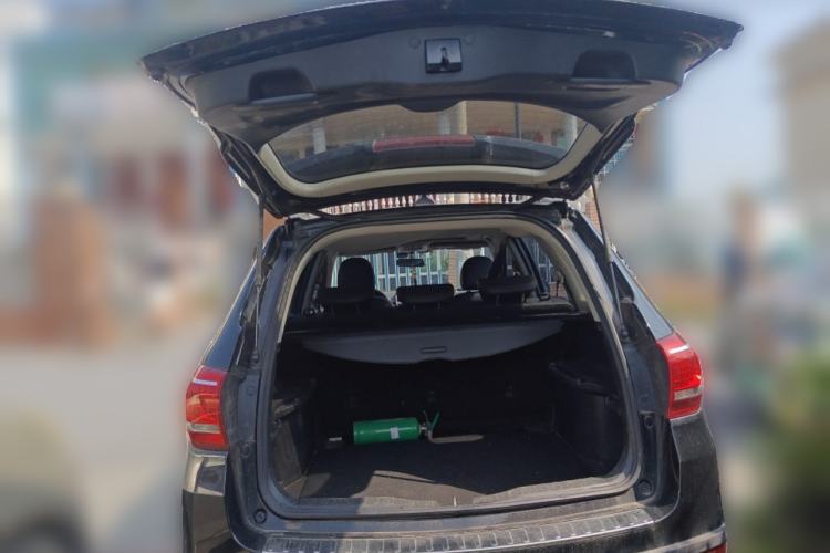 Used Haval H6 2015 Sport Edition 1.5T Automatic Two-Wheel Drive Luxury Model Trunk