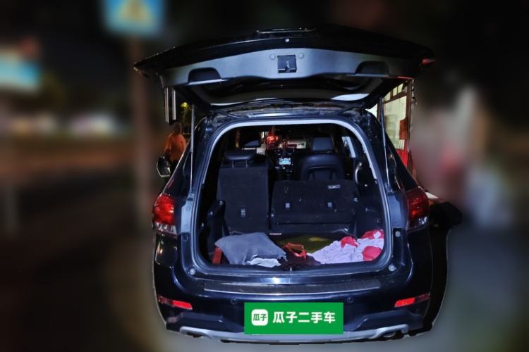 Used Haval H6 2015 Upgraded Model 1.5T Manual Two-Wheel Drive Elite Version Trunk