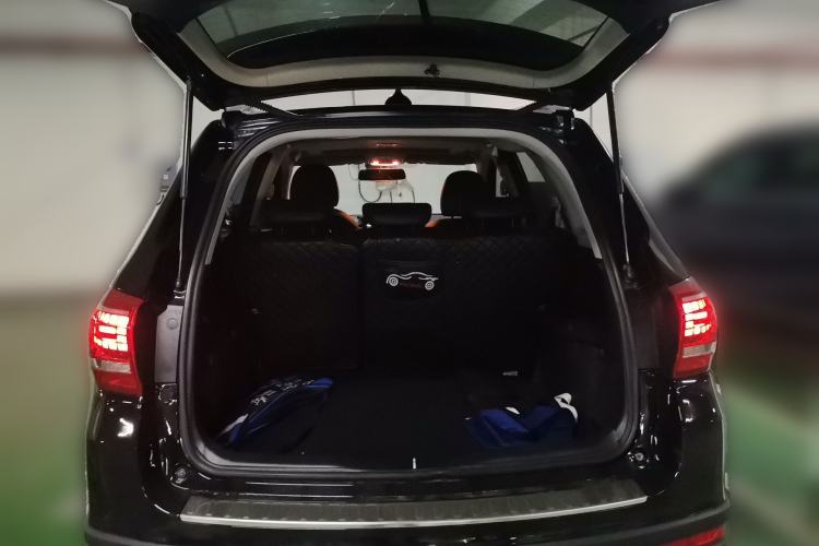 Used Haval H6 2015 Sport Edition 1.5T Automatic Two-Wheel Drive Luxury Model Trunk