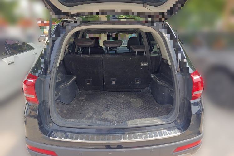 Used Haval H6 2015 Revised Version Sport Edition 1.5T Manual Transmission Two-Wheel Drive Elite Grade Trunk