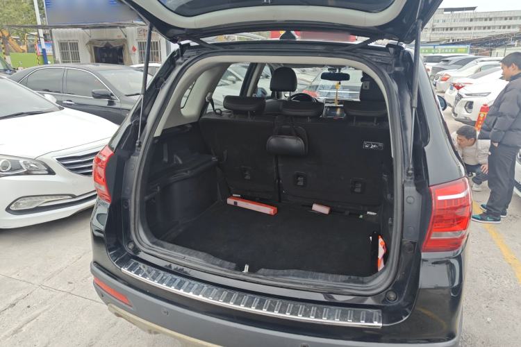 Used Haval H6 2015 Revised Version Sport Edition 1.5T Manual Transmission Two-Wheel Drive Elite Grade Trunk
