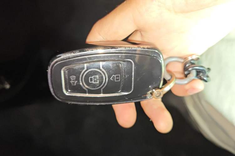 Used Haval H6 2015 Sport Edition 1.5T Automatic Two-Wheel Drive Luxury Model Vehicle Key