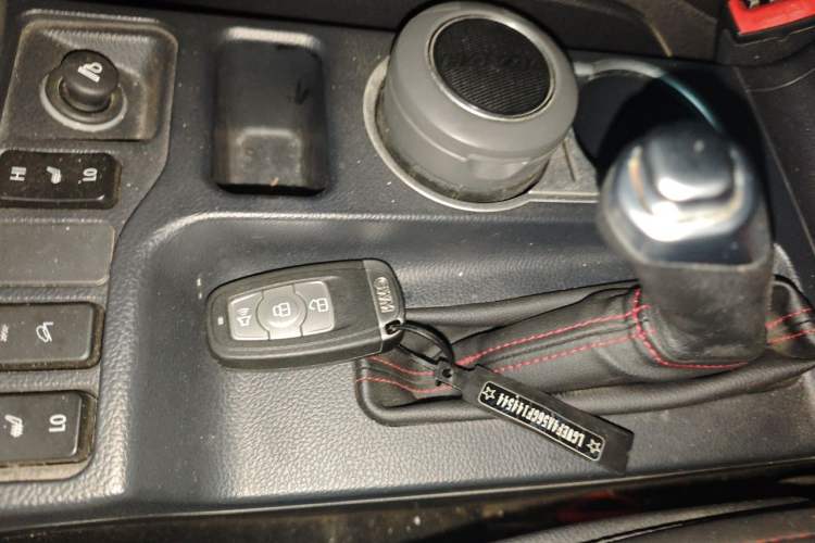 Used Haval H6 2015 Sport Edition 1.5T Automatic Two-Wheel Drive Luxury Model Vehicle Key