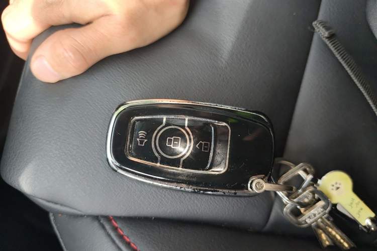 Used Haval H6 2015 Sport Edition 1.5T Automatic Two-Wheel Drive Luxury Model Vehicle Key