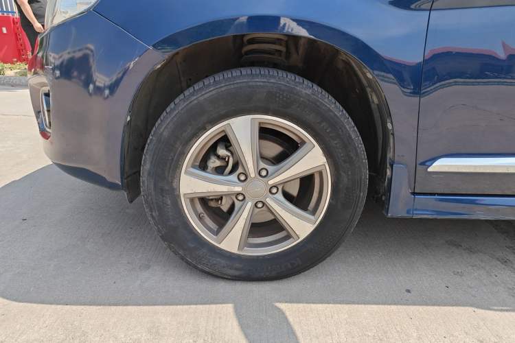 Used Haval H6 2015 Upgraded Model 1.5T Manual Two-Wheel Drive Elite Version Exterior 1