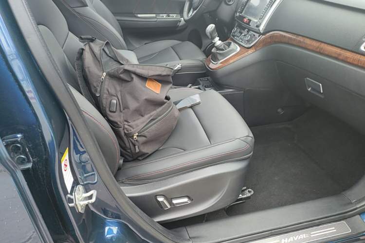Used Haval H6 2015 Revised Version Sport Edition 1.5T Manual Transmission Two-Wheel Drive Elite Grade Right Front Seat