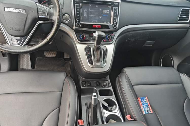 Used Haval H6 2015 Sport Edition 1.5T Automatic Two-Wheel Drive Luxury Model Audio And AC Panel
