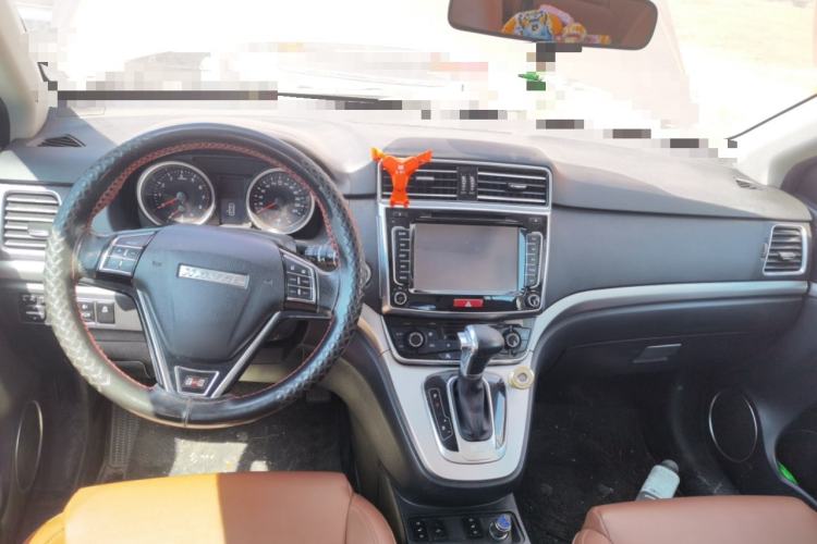 Used Haval H6 2015 Sport Edition 1.5T Automatic Two-Wheel Drive Luxury Model Center Console