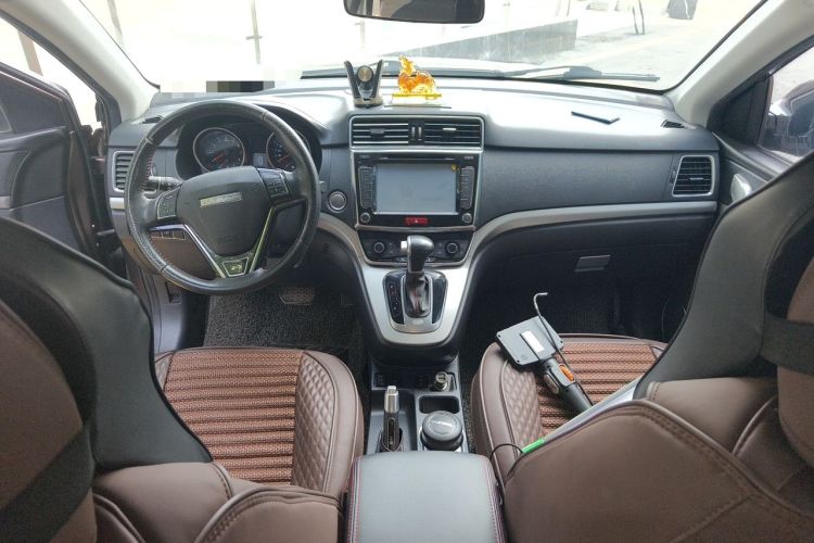 Used Haval H6 2015 Sport Edition 1.5T Automatic Two-Wheel Drive Luxury Model Center Console