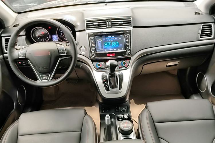 Used Haval H6 2015 Sport Edition 1.5T Automatic Two-Wheel Drive Luxury Model Center Console