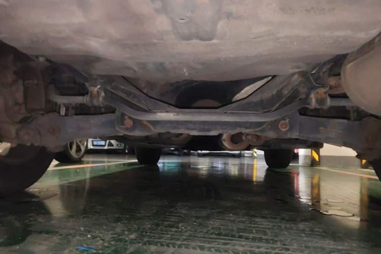 Used Haval H6 2015 Sport Edition 1.5T Manual Two-Wheel Drive Elite Model Chassis Rear