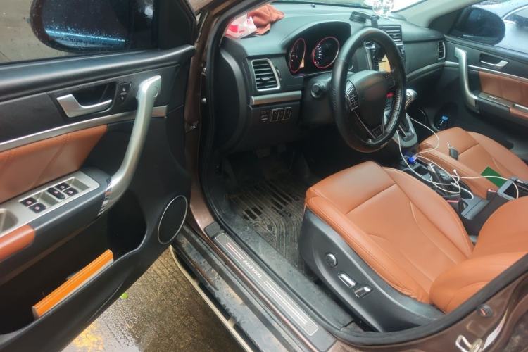 Used Haval H6 2015 Sport Edition 1.5T Automatic Two-Wheel Drive Luxury Model Driver Seat