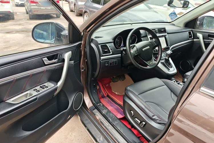 Used Haval H6 2015 Sport Edition 1.5T Automatic Two-Wheel Drive Luxury Model Driver Seat