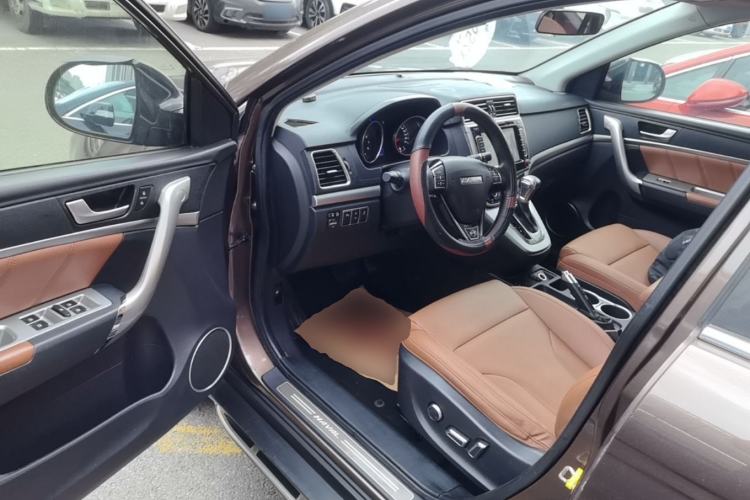 Used Haval H6 2015 Sport Edition 1.5T Automatic Two-Wheel Drive Luxury Model Driver Seat