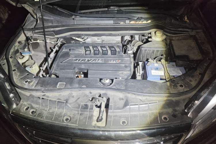 Used Haval H6 2015 Sport Edition 1.5T Automatic Two-Wheel Drive Luxury Model Engine Bay