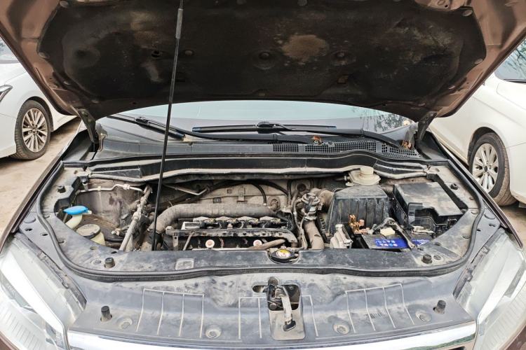 Used Haval H6 2015 Sport Edition 1.5T Automatic Two-Wheel Drive Luxury Model Engine Bay