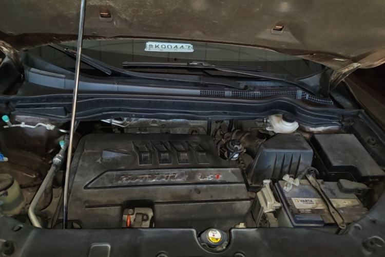 Used Haval H6 2015 Sport Edition 1.5T Automatic Two-Wheel Drive Luxury Model Engine Bay
