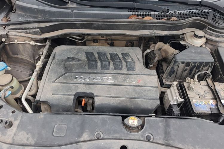 Used Haval H6 2015 Sport Edition 1.5T Automatic Two-Wheel Drive Luxury Model Engine Bay