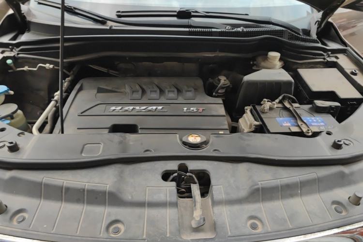 Used Haval H6 2015 Sport Edition 1.5T Automatic Two-Wheel Drive Luxury Model Engine Bay