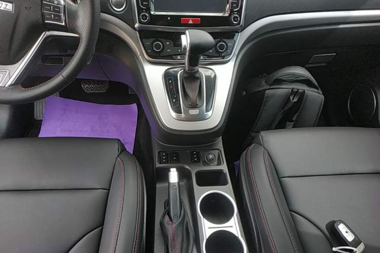 Used Haval H6 2015 Sport Edition 1.5T Automatic Two-Wheel Drive Luxury Model Gear Lever