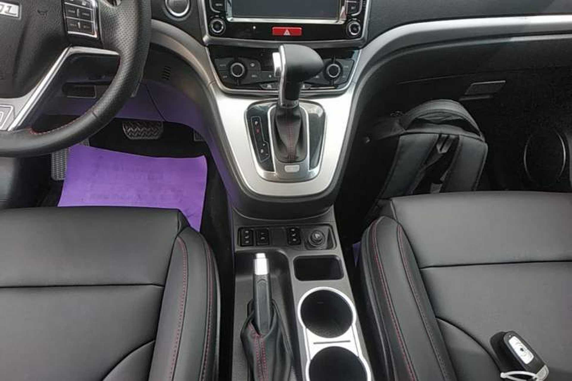 Used Haval H6 2015 Sport Edition 1.5T Automatic Two-Wheel Drive Luxury Model Gear Lever