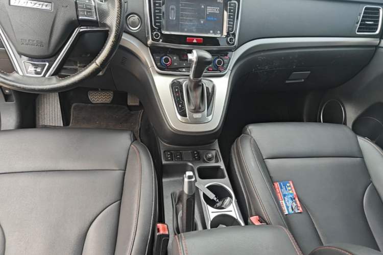 Used Haval H6 2015 Sport Edition 1.5T Automatic Two-Wheel Drive Luxury Model Gear Lever