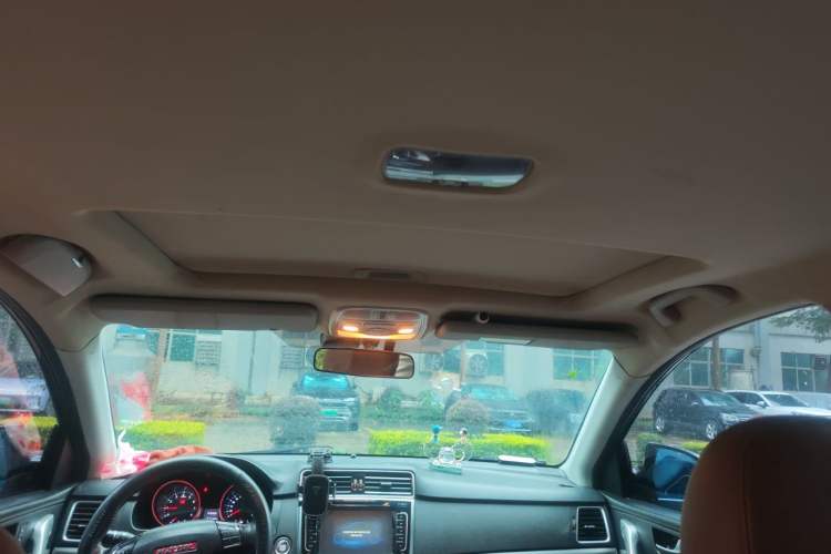 Used Haval H6 2015 Sport Edition 1.5T Automatic Two-Wheel Drive Luxury Model Headliner