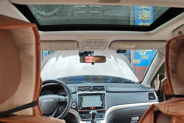 Used Haval H6 2015 Sport Edition 1.5T Automatic Two-Wheel Drive Luxury Model Headliner