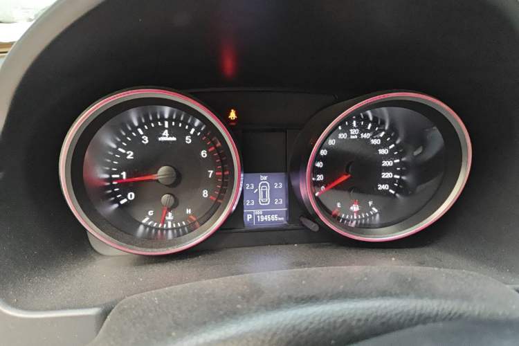 Used Haval H6 2015 Sport Edition 1.5T Automatic Two-Wheel Drive Luxury Model Instrument Cluster