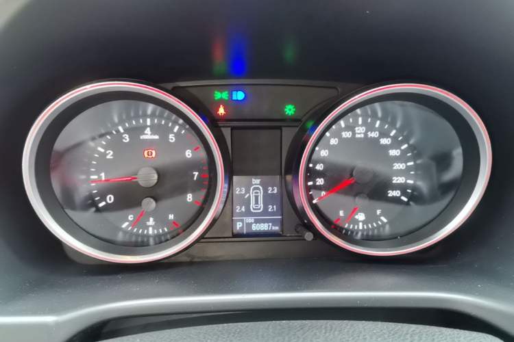 Used Haval H6 2015 Sport Edition 1.5T Automatic Two-Wheel Drive Luxury Model Instrument Cluster