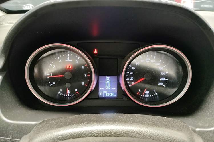 Used Haval H6 2015 Sport Edition 1.5T Automatic Two-Wheel Drive Luxury Model Instrument Cluster