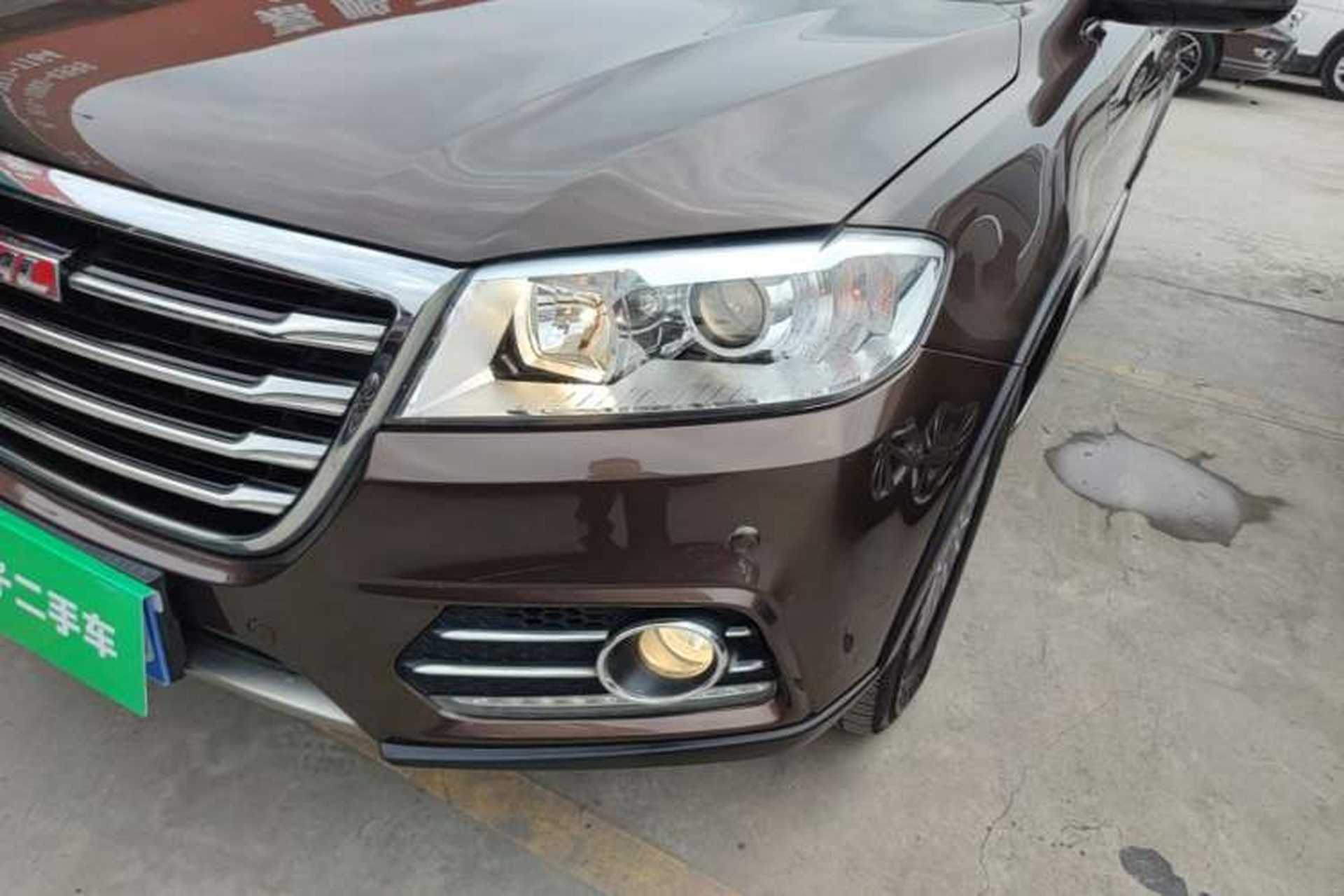 Used Haval H6 2015 Sport Edition 1.5T Automatic Two-Wheel Drive Luxury Model Left Front Headlight