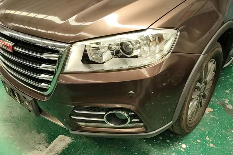 Used Haval H6 2015 Sport Edition 1.5T Automatic Two-Wheel Drive Luxury Model Left Front Headlight