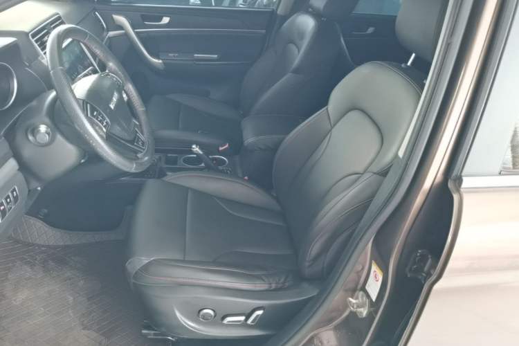 Used Haval H6 2015 Sport Edition 1.5T Automatic Two-Wheel Drive Luxury Model Left Front Seat