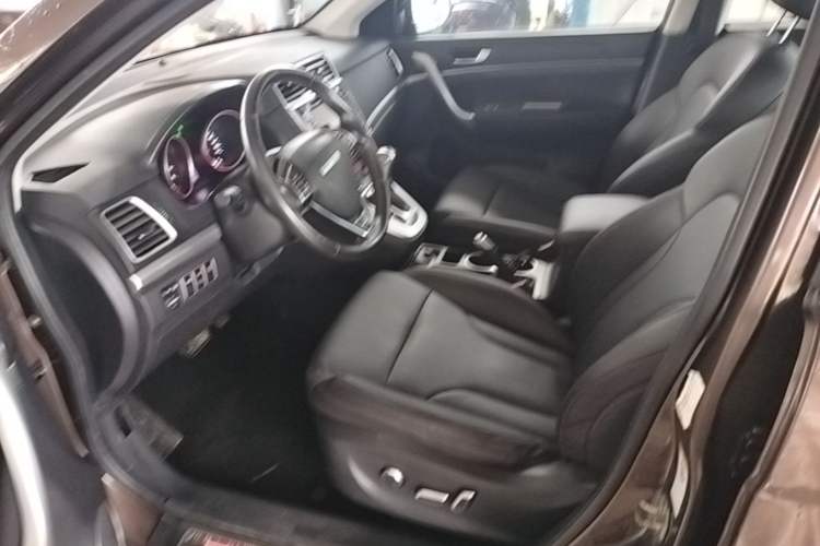 Used Haval H6 2015 Sport Edition 1.5T Automatic Two-Wheel Drive Luxury Model Left Front Seat