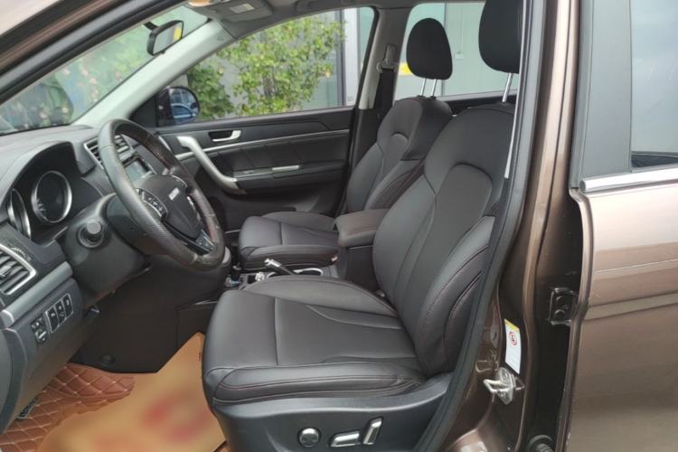 Used Haval H6 2015 Sport Edition 1.5T Automatic Two-Wheel Drive Luxury Model Left Front Seat