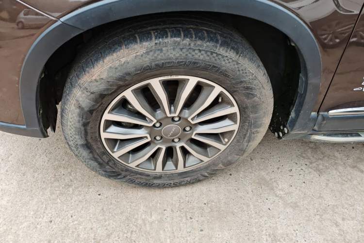 Used Haval H6 2015 Sport Edition 1.5T Automatic Two-Wheel Drive Luxury Model Left Front Wheel Hub