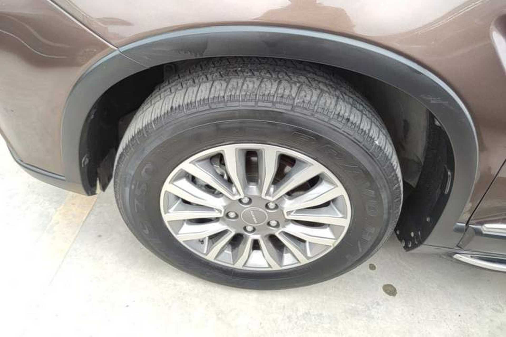 Used Haval H6 2015 Sport Edition 1.5T Automatic Two-Wheel Drive Luxury Model Left Front Wheel Hub