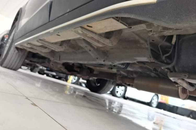 Used Haval H6 2015 Sport Edition 1.5T Automatic Two-Wheel Drive Luxury Model Left Side Sill