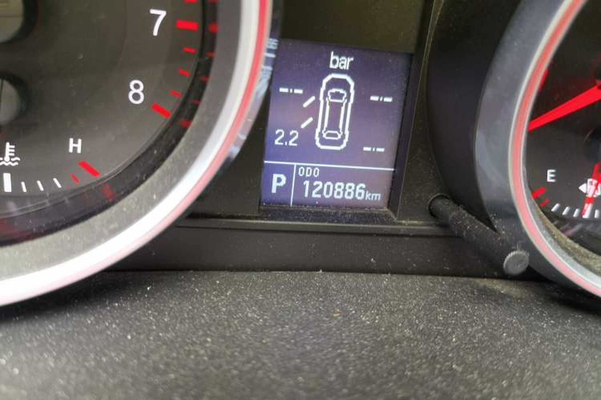 Used Haval H6 2015 Sport Edition 1.5T Automatic Two-Wheel Drive Luxury Model Odometer Close Up