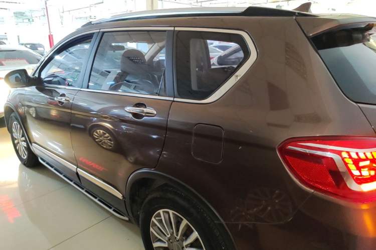 Used Haval H6 2015 Sport Edition 1.5T Automatic Two-Wheel Drive Luxury Model Rear Left 45 Deg